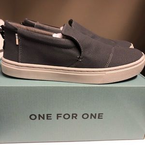 Boys TOMS shoes